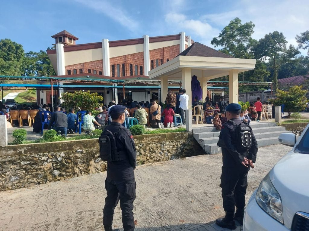 WhatsApp Image 2024 03 30 at 2.05.09 PM Patroli Brimob Kaltim Batalyon A Pelopor Amankan Jalanya Ibadah Jumat Agung di Balikpapan PROKALTIM