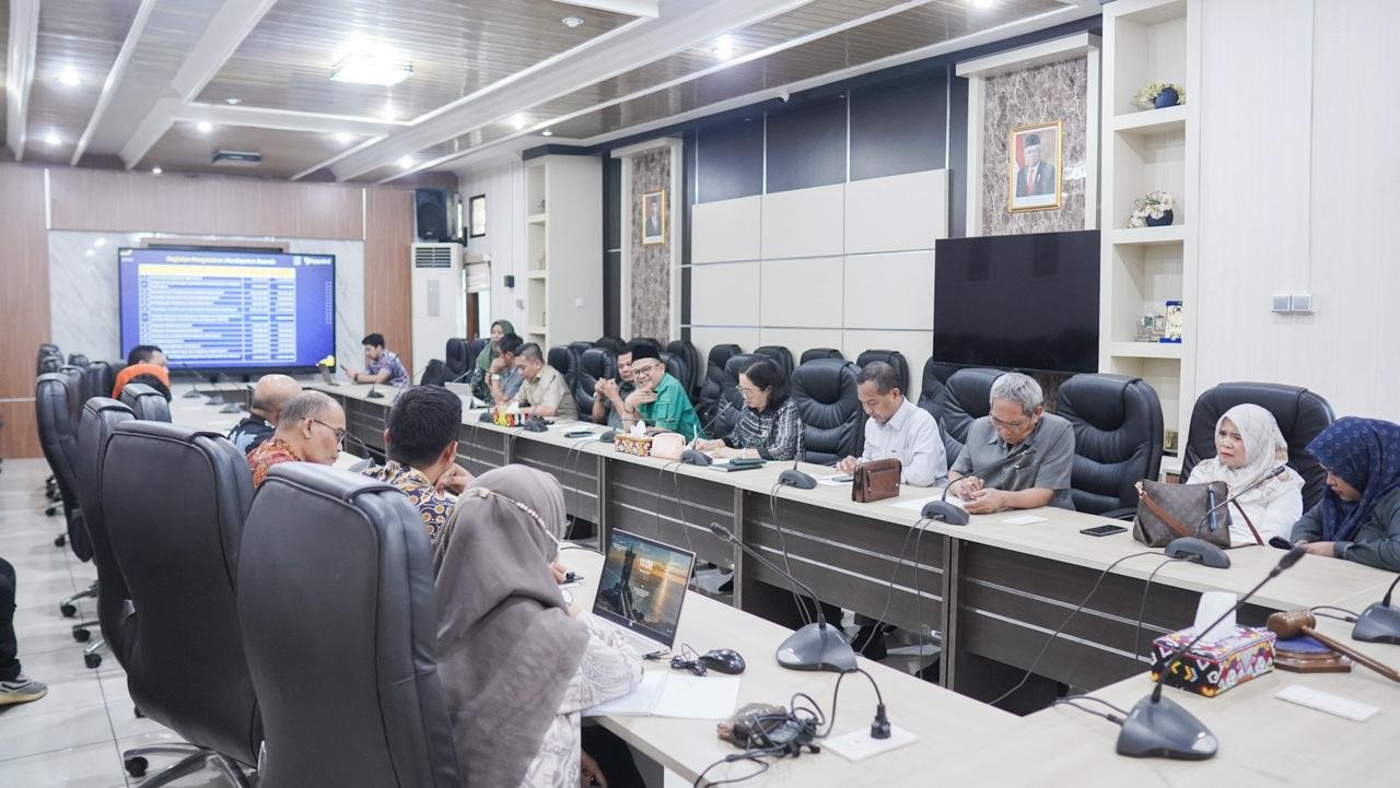 Tingkatkan PAD, Komisi II DPRD Balikpapan RDP Bersama BPPDRD PROKALTIM 1 WhatsApp Image 2024 04 04 at 11.23.44 PM Tingkatkan PAD, Komisi II DPRD Balikpapan RDP Bersama BPPDRD PROKALTIM
