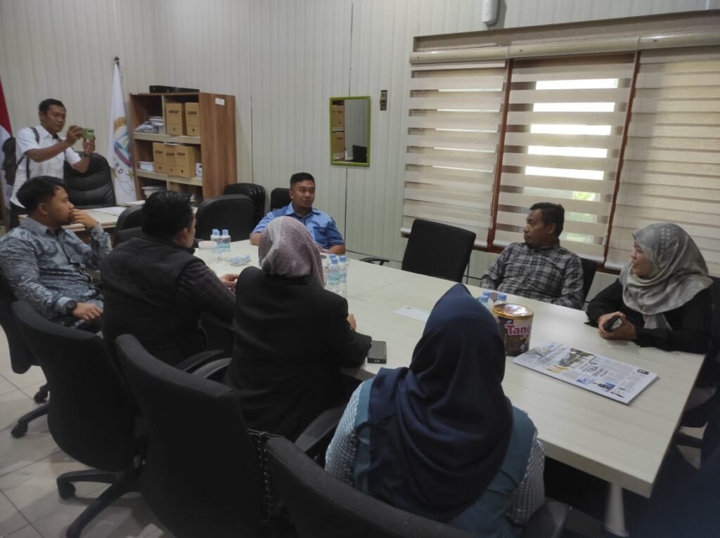WhatsApp Image 2024 06 27 at 23.36.02 Kunker ke DPRD Balikpapan, Rombongan Komisi I DPRD Kukar Sharing Soal IMTN PROKALTIM