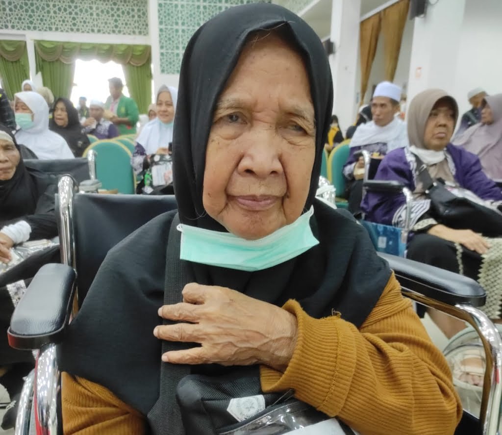 WhatsApp Image 2024 07 20 at 15.36.41 e1721461985831 Sebanyak 323 Jemaah Haji Kaltim Kloter 18 Tiba di Balikpapan PROKALTIM
