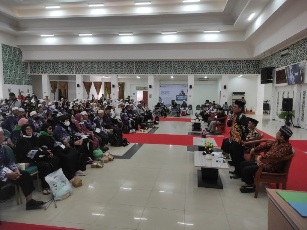 WhatsApp Image 2024 07 20 at 15.36.49 Sebanyak 323 Jemaah Haji Kaltim Kloter 18 Tiba di Balikpapan PROKALTIM
