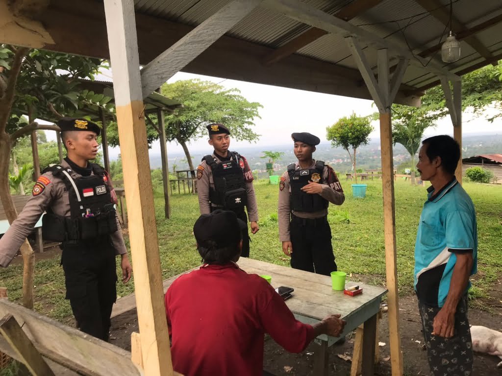 Giat Sat Samapta Patroli Cipta Kondisi Berikan Himbauan Kamtibmas Cooling Syistem Menjelang OMB 2024 PROKALTIM 1 WhatsApp Image 2024 07 21 at 14.49.25 Giat Sat Samapta Patroli Cipta Kondisi Berikan Himbauan Kamtibmas Cooling Syistem Menjelang OMB 2024 PROKALTIM