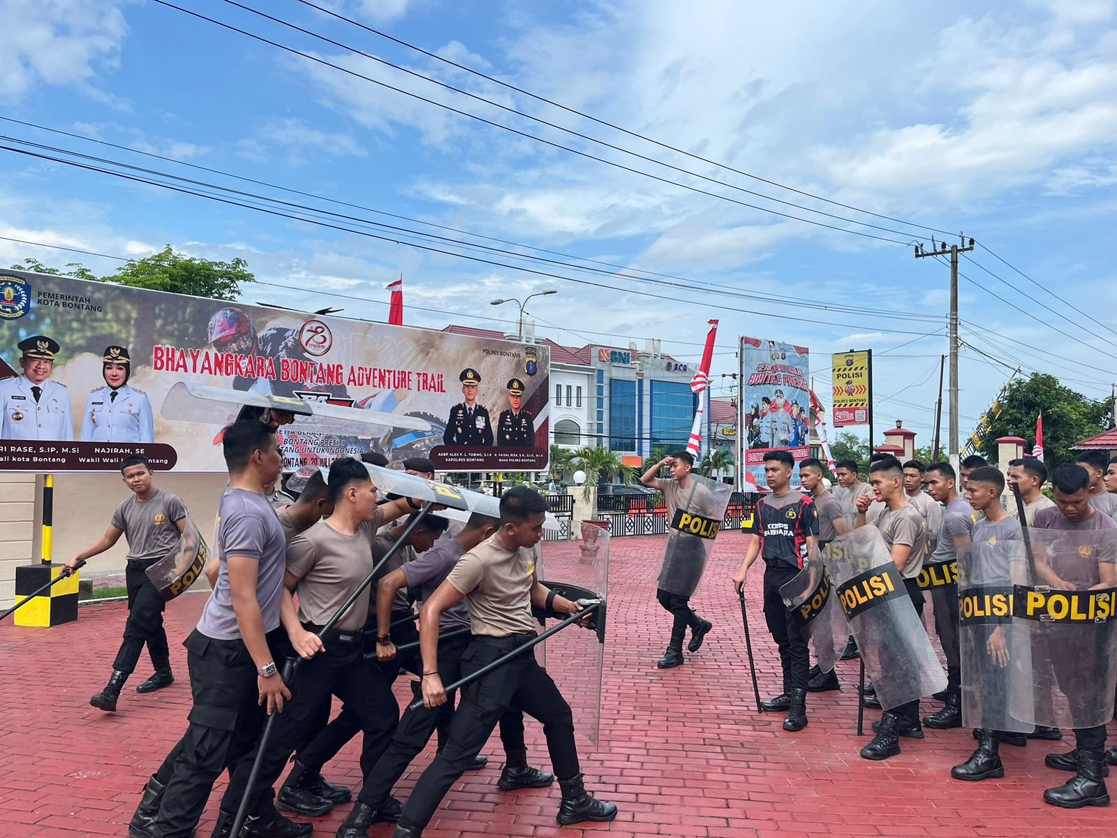 WhatsApp Image 2024 07 26 at 08.50.02 Kesiapan jelang Pilkada, Sat Samapta Polres Bontang gelar Latihan Dalmas PROKALTIM