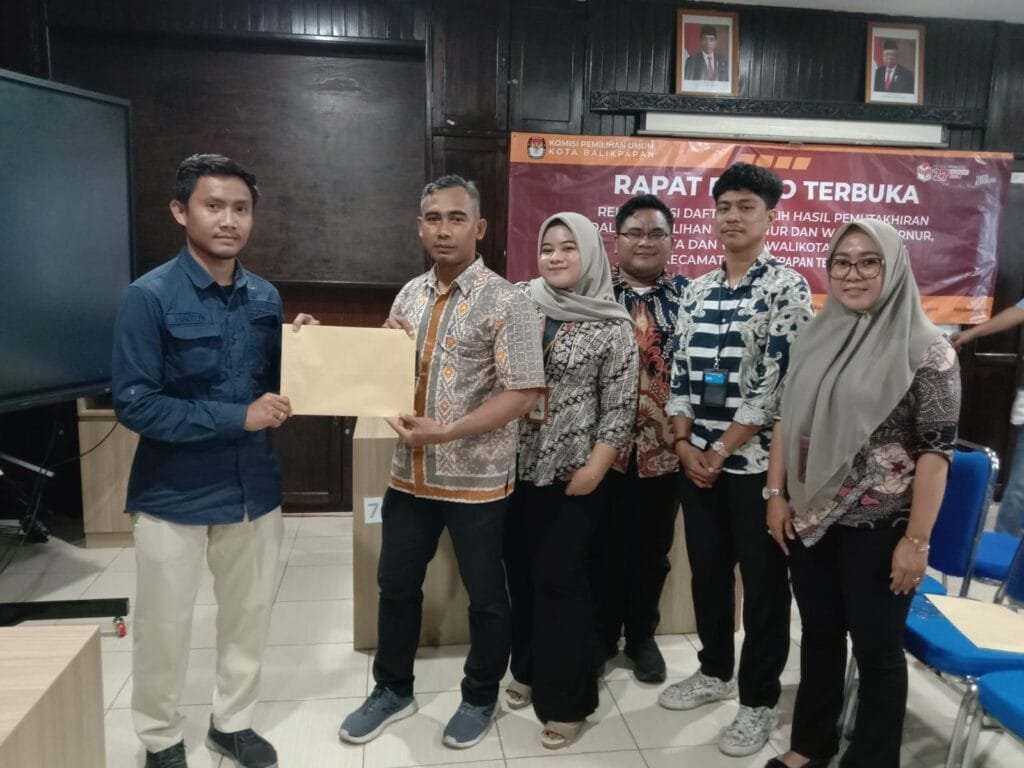 WhatsApp Image 2024 08 10 at 07.39.33 PPK Balteng Gelar Rapat Pleno Terbuka Rekapitulasi DPHP, Tetapkan 76.507 Pemilih Aktif dari 6 Kelurahan PROKALTIM