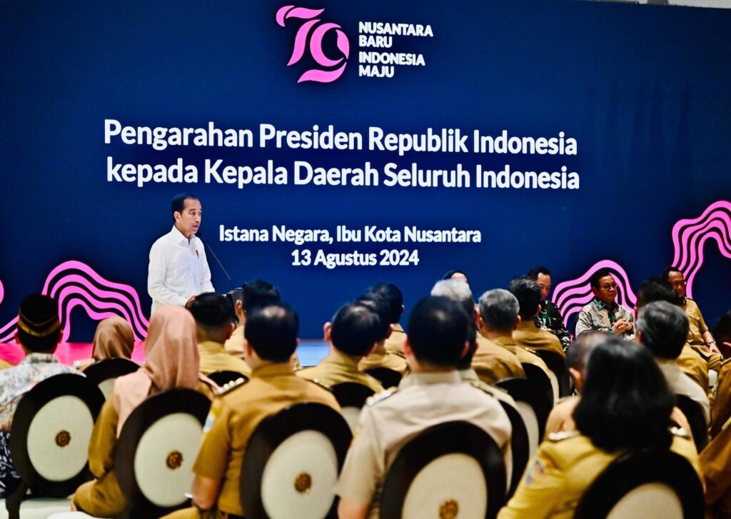 WhatsApp Image 2024 08 15 at 08.02.16 Presiden Jokowi: Gubernur Adalah Ujung Tombak Penyambung Daerah dan Pusat PROKALTIM