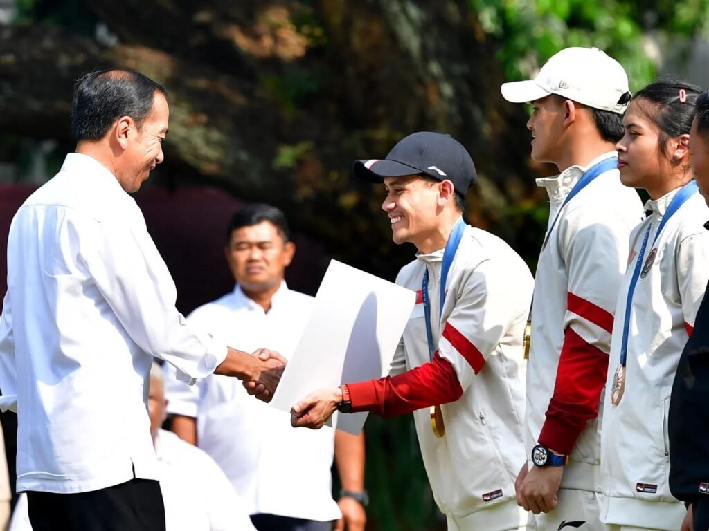 WhatsApp Image 2024 08 16 at 09.23.05 Jokowi Berikan Bonus Rp6 Miliar kepada Atlet Peraih Emas Olimpiade PROKALTIM