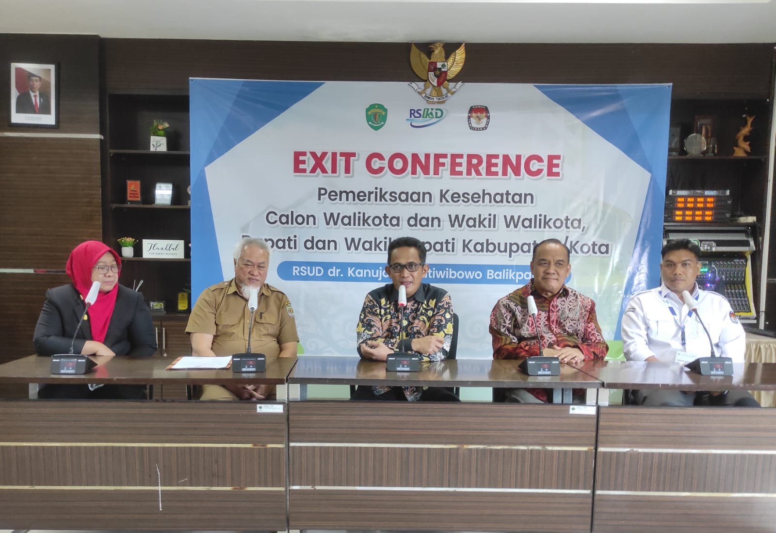 Hasil Diserahkan ke KPU, Rahmad-Bagus Penutupan Pemeriksaan Kesehatan dari Tiga Bapaslon Wali Kota dan Wakil Wali Kota Balikpapan PROKALTIM 1 WhatsApp Image 2024 09 03 at 08.42.31 Hasil Diserahkan ke KPU, Rahmad-Bagus Penutupan Pemeriksaan Kesehatan dari Tiga Bapaslon Wali Kota dan Wakil Wali Kota Balikpapan PROKALTIM