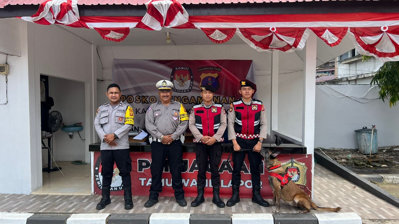 Satgas Preventif PolSatwa K-9 Polda Kaltim Gelar Patroli di Kantor KPU Balikpapan, Pastikan Kondusifitas Menjelang Pemilukada 2024 PROKALTIM 1 WhatsApp Image 2024 09 17 at 21.51.11 Satgas Preventif PolSatwa K-9 Polda Kaltim Gelar Patroli di Kantor KPU Balikpapan, Pastikan Kondusifitas Menjelang Pemilukada 2024 PROKALTIM