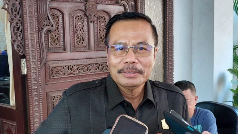 Dewan Mengajak Masyarakat Menggunakan Hak Pilihnya pada Pilkada di 27 November Mendatang PROKALTIM 1 WhatsApp Image 2024 09 21 at 22.09.39 Dewan Mengajak Masyarakat Menggunakan Hak Pilihnya pada Pilkada di 27 November Mendatang PROKALTIM