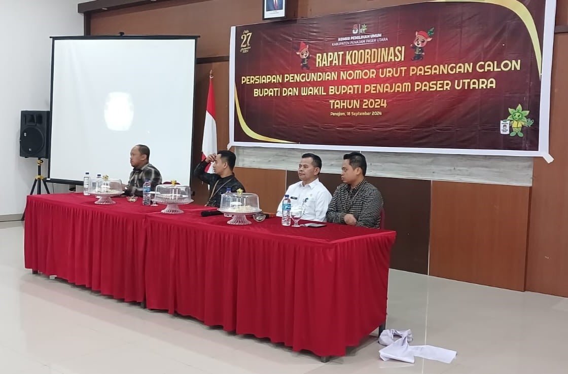 WhatsApp Image 2024 09 22 at 19.16.09 Kabag Ops Polres PPU Hadiri Rapat Koordinasi Persiapan Pengundian Nomor Urut Pasangan Calon Bupati dan Wakil Bupati Penajam Paser Utara 2024 PROKALTIM