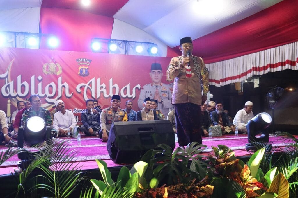 WhatsApp Image 2024 10 09 at 07.18.46 Memperkuat Kerukunan, Polres Kubar Gelar Tabligh Akbar dan Doa Lintas Agama Jelang Pilkada Serentak 2024 PROKALTIM
