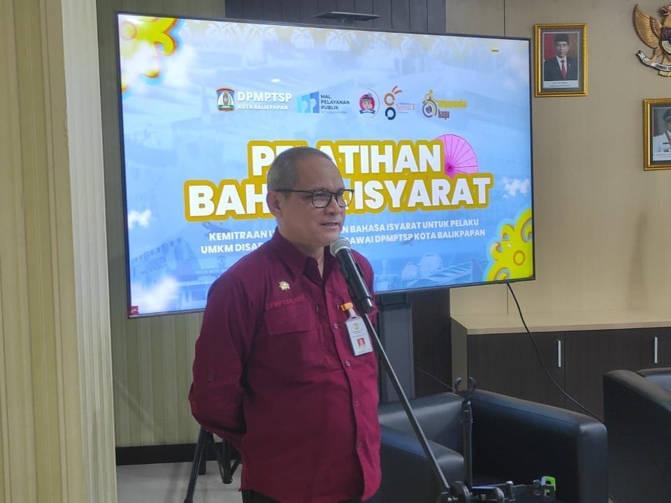 DPMPTSP Balikpapan Dorong Karyawannya Gelar Pelatihan Bahasa Isyarat