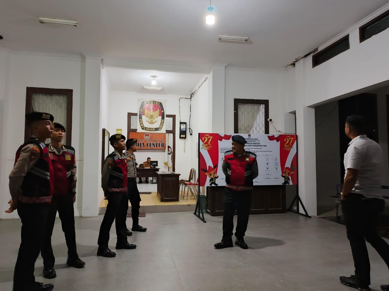 Patroli Intensif Polres Penajam Paser Utara Dalam Rangka Operasi Mantap Praja Menjelang Pilkada 2024 PROKALTIM 1 WhatsApp Image 2024 10 16 at 23.02.40 Patroli Intensif Polres Penajam Paser Utara Dalam Rangka Operasi Mantap Praja Menjelang Pilkada 2024 PROKALTIM
