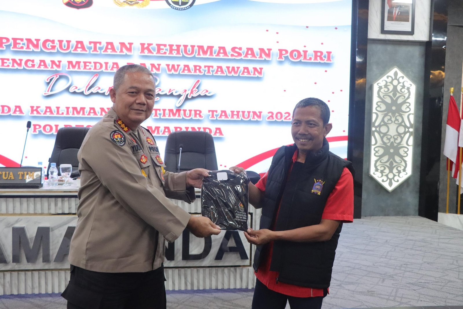 Tatap Muka Dengan Awak Media Di Kota Samarinda, Kabid Humas: Saling Sinergi Untuk Jaga Pilkada Damai PROKALTIM 1 WhatsApp Image 2024 10 22 at 21.59.59 scaled Tatap Muka Dengan Awak Media Di Kota Samarinda, Kabid Humas: Saling Sinergi Untuk Jaga Pilkada Damai PROKALTIM