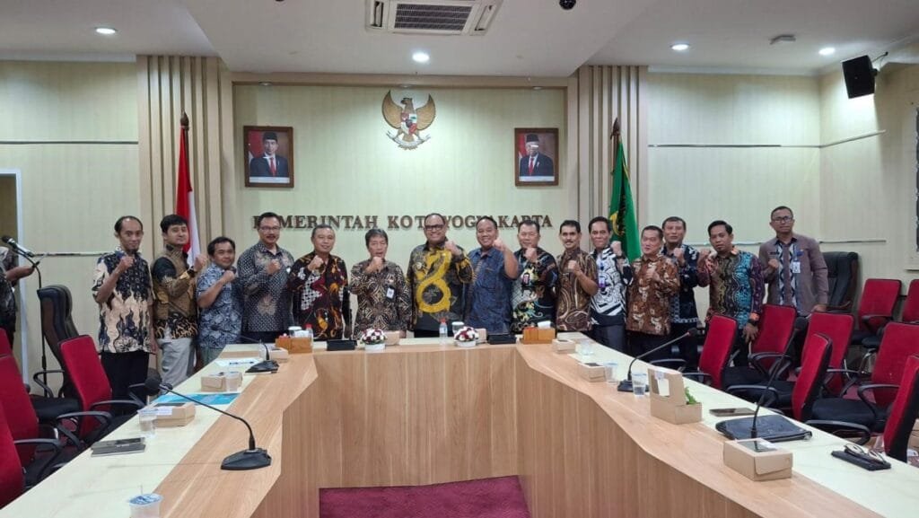 Kunjungan kerja Pj Bupati PPU, Muhammad Zainal Arifin ke Pemkot Yogjakarta. (Diskominfo)