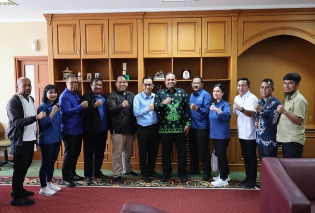 Pj Bupati Zainal Arifin audiensi dengan Badan Bank Tanah membahas persoalan agraria IKN.