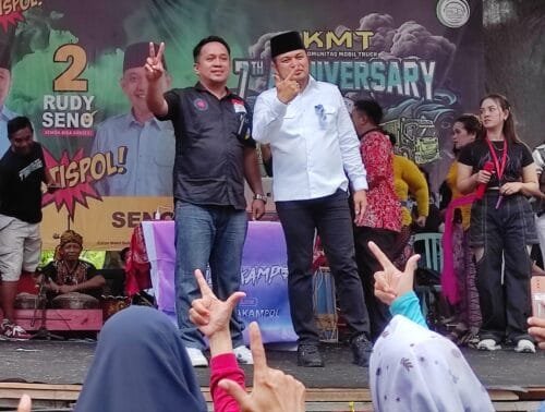 WhatsApp Image 2024 11 18 at 08.52.14 Komunitas Mobil Truk se-Kalimantan Beri Dukungan untuk Rudy-Seno di Pilgub Kaltim di Pantai Lamaru PROKALTIM