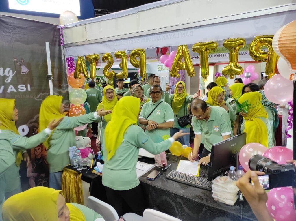 WhatsApp Image 2024 11 18 at 11.32.48 Puncak Hari Kesehatan Nasional ke-60 di Balikpapan, Gerak Bersama Sehat Bersama PROKALTIM