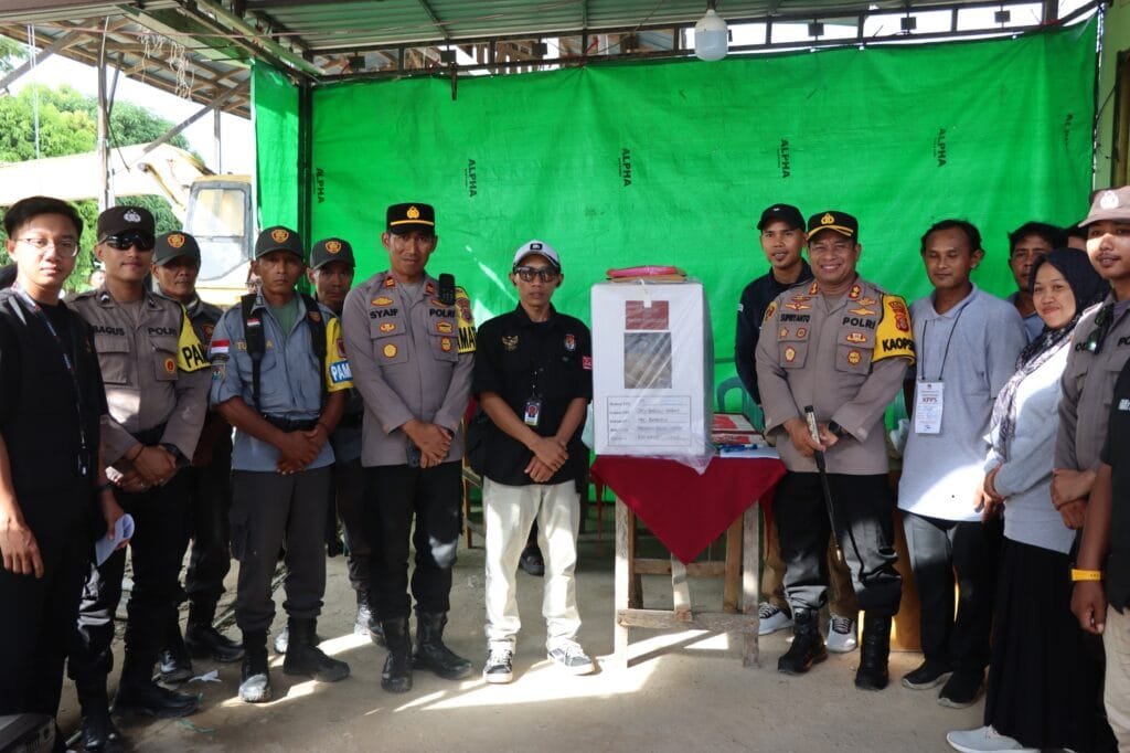 WhatsApp Image 2024 12 09 at 10.59.00 Kapolres PPU: Pemungutan Suara Ulang Pilkada Berjalan Aman dan Kondusif PROKALTIM