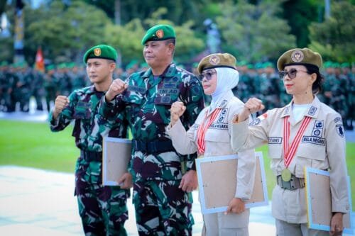 WhatsApp Image 2024 12 18 at 22.10.25 1 Kodam VI/Mulawarman Gelar Upacara 17 Desember 2024 dan Berikan Penghargaan kepada Prajurit Berprestasi PROKALTIM