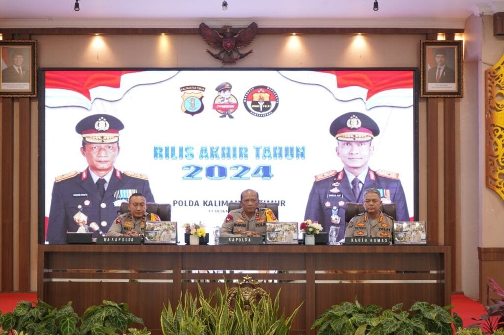WhatsApp Image 2024 12 31 at 19.15.31 Polda Kaltim Gelar Rilis Akhir Tahun, Paparkan Capaian dan Tantangan 2024 PROKALTIM