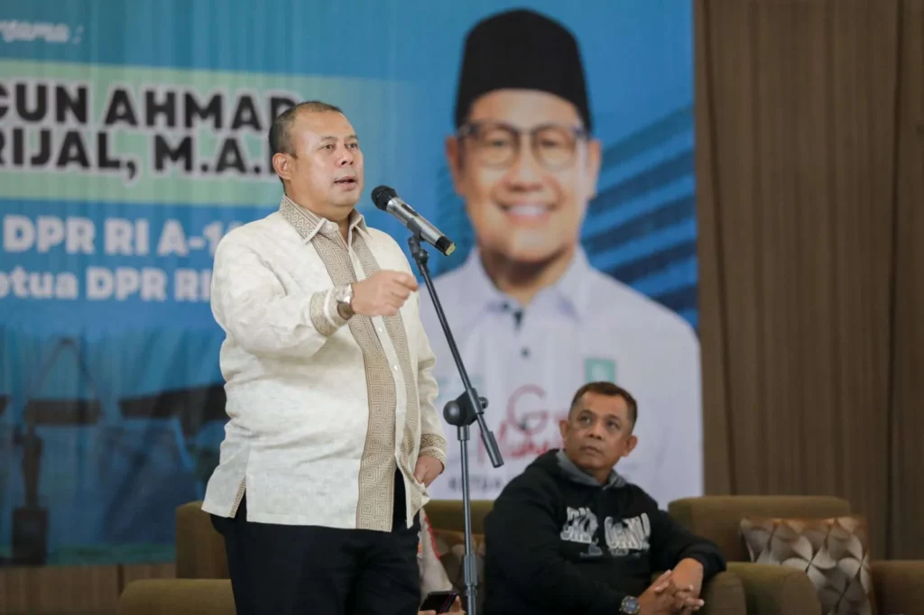 WhatsApp Image 2025 01 16 at 11.22.53 2048x1365 1 Sekolah Ambruk di Depok, DPR: Kenyataan Pahit Masalah Infrastruktur Pendidikan Indonesia PROKALTIM