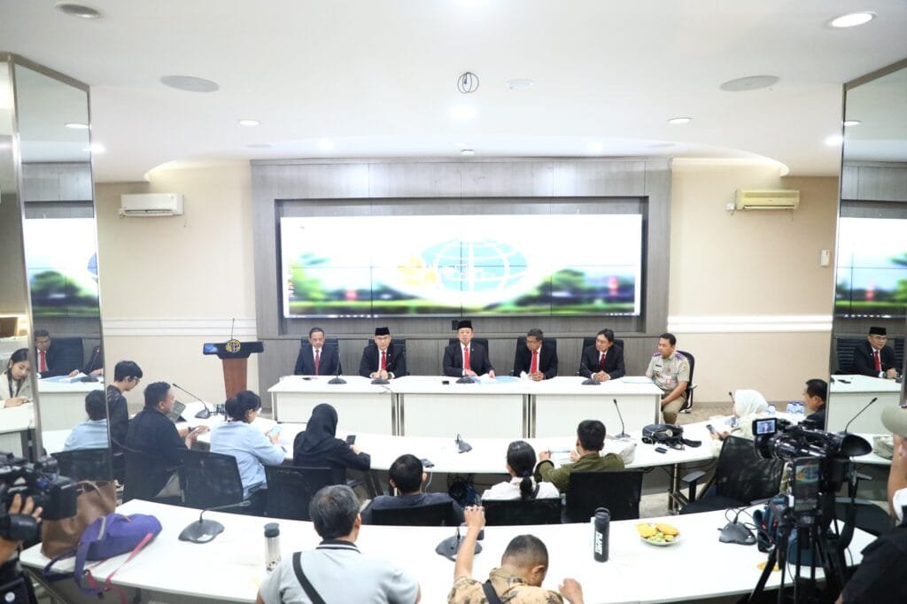 WhatsApp Image 2025 01 21 at 20.31.06 Kementerian ATR/BPN Investigasi Polemik Sertipikat HGB di Lokasi Pagar Laut PROKALTIM