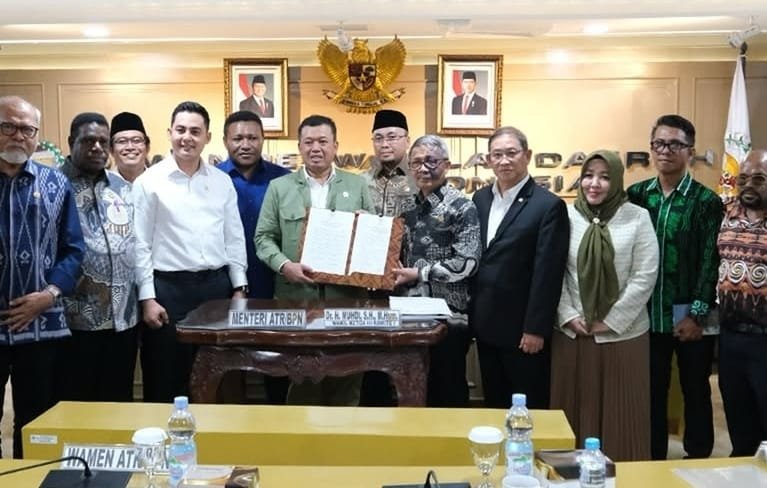 Nusron Wahidd Pemerintah Percepat Pendaftaran Tanah Ulayat untuk Hindari Konflik PROKALTIM