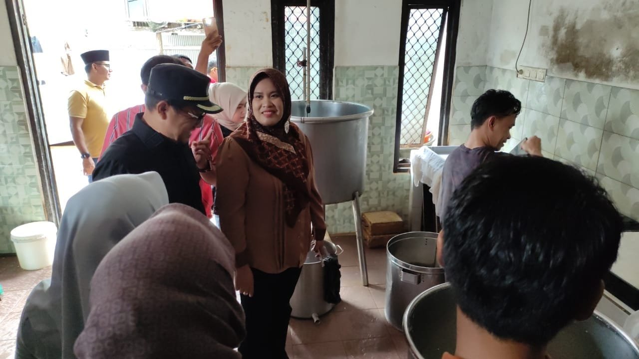 WhatsApp Image 2025 01 31 at 23.07.14 Komisi II DPRD Balikpapan Tinjau Sentra Industri Kecil Somber, Rencanakan Pengembangan Wisata Kuliner dan Edukasi PROKALTIM