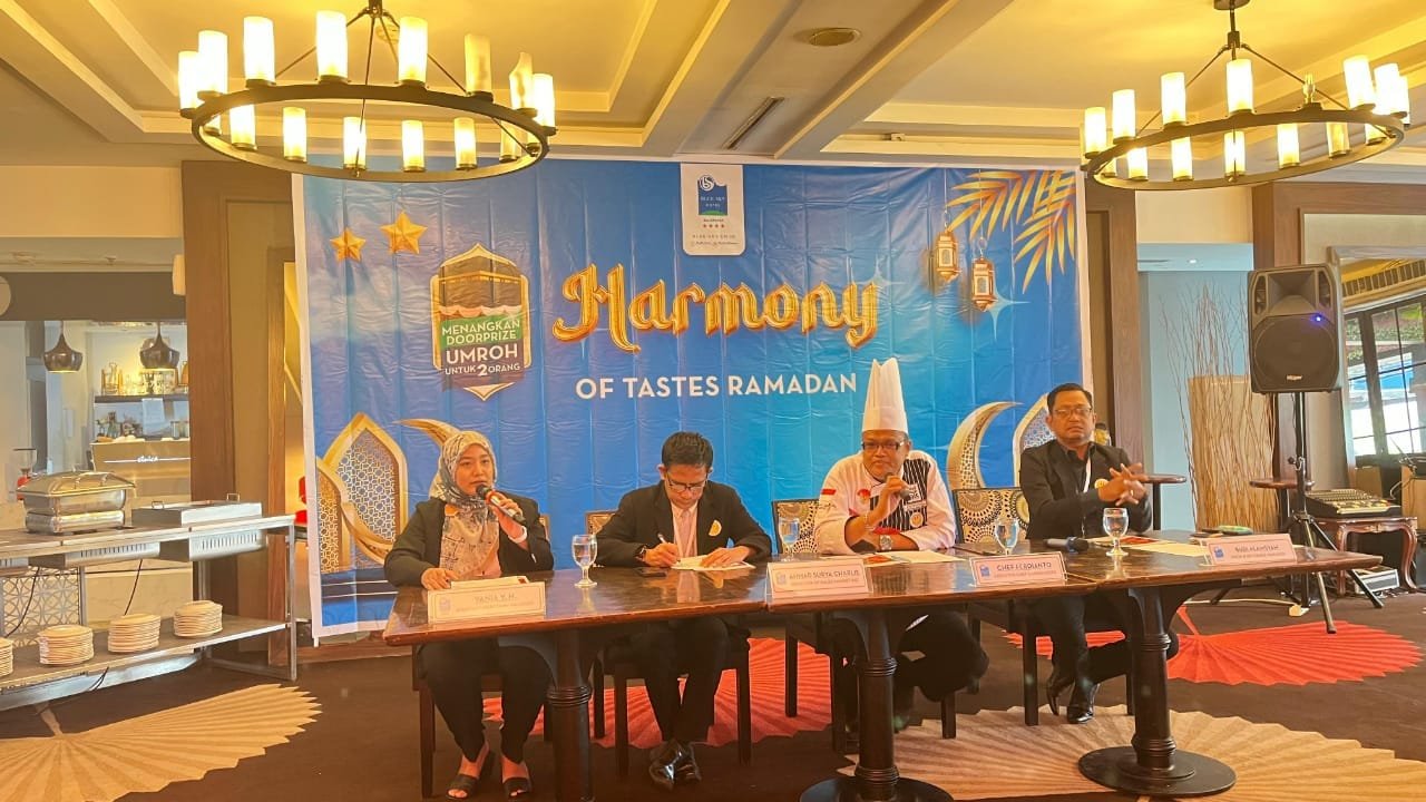 Blue Sky Hotel Balikpapan Hadirkan Pengalaman Berbuka Puasa Spesial dengan Konsep ‘Harmony of Tastes Ramadan' PROKALTIM 1 WhatsApp Image 2025 02 17 at 22.04.19 Blue Sky Hotel Balikpapan Hadirkan Pengalaman Berbuka Puasa Spesial dengan Konsep ‘Harmony of Tastes Ramadan' PROKALTIM