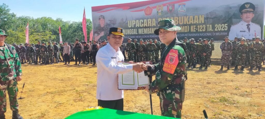 WhatsApp Image 2025 02 20 at 10.18.13 1 Upacara Pembukaan TMMD ke-123 di Balikpapan Fokus pada Pembangunan Infrastruktur dan Kesejahteraan Masyarakat PROKALTIM