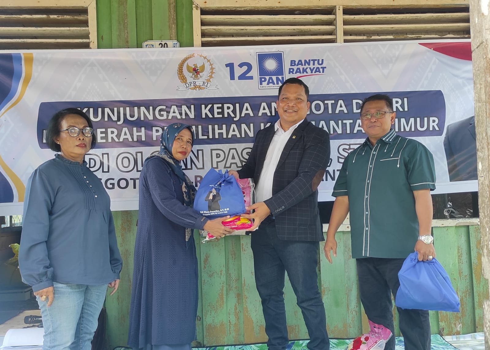 Edi Oloan Pasaribu Gelar Safari Ramadan dan Sosialisasi Program Komisi II di Balikpapan Timur dan Utara PROKALTIM 1 WhatsApp Image 2025 03 15 at 00.21.33 Edi Oloan Pasaribu Gelar Safari Ramadan dan Sosialisasi Program Komisi II di Balikpapan Timur dan Utara PROKALTIM