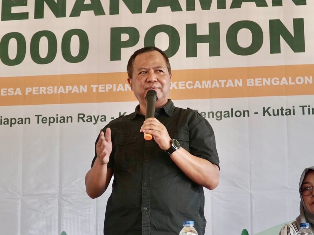 Setahun Program SLV Apical Group di Kutim, 459 Petani Terlatih, 30 Ribu Pohon Ditanam, 88 STDB Diserahkan PROKALTIM 1 WhatsApp Image 2025 07 12 at 16.31.16 Setahun Program SLV Apical Group di Kutim, 459 Petani Terlatih, 30 Ribu Pohon Ditanam, 88 STDB Diserahkan PROKALTIM