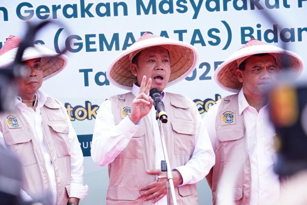 WhatsApp Image 2025 08 07 at 20.36.05 Selain Menghindari Konflik, Menteri Nusron Nilai Pemasangan Patok Bisa Tandai Batas Tanah APL dengan Non-APL PROKALTIM
