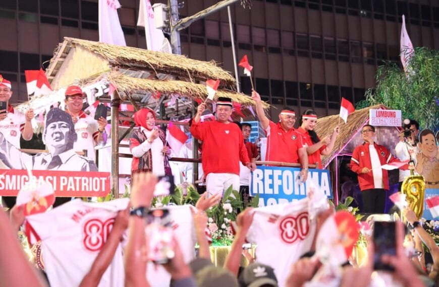 Lewat Karnaval Kemerdekaan HUT ke-80 RI,&hellip;