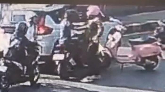 DPR Minta Anggota TNI Pemukul Staf Artis Zaskia Mecca Ditindak Tegas DPR Minta Anggota TNI Pemukul Staf Artis Zaskia Mecca Ditindak Tegas PROKALTIM