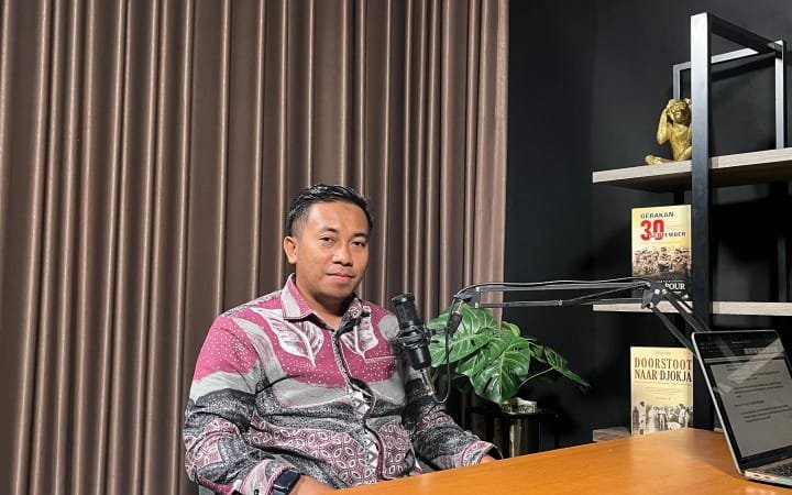 Direktur Indonesia Political Review IPR Iwan Setiawan IPR: PPP Harus Ganti Ketum Jika Ingin Bangkit Lagi PROKALTIM