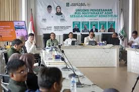 Dirjen Asnaedi Masyarakat Hukum Adat Berhak Kelola Tanah Ulayat Dirjen Asnaedi: Masyarakat Hukum Adat Berhak Kelola Tanah Ulayat PROKALTIM