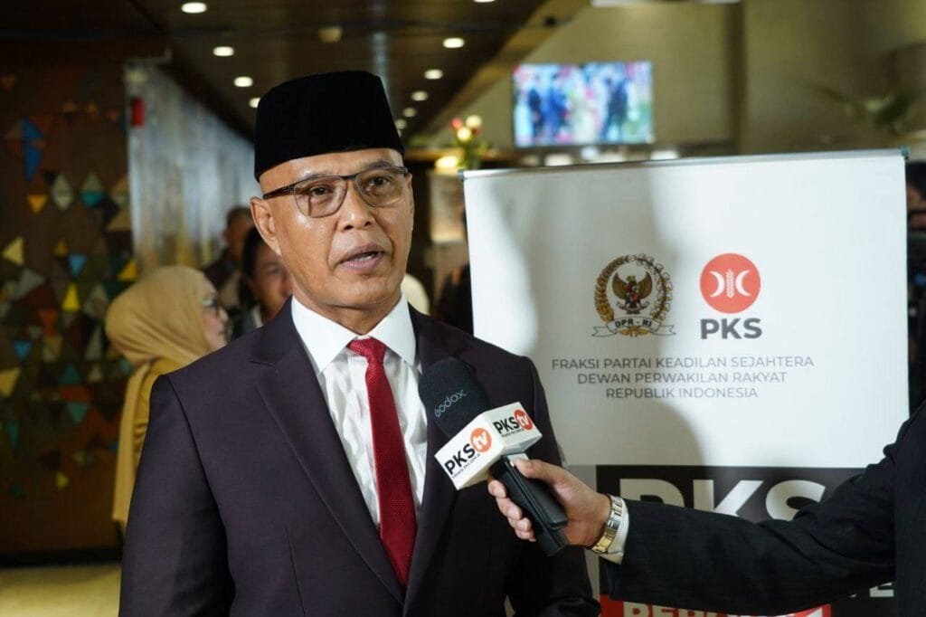 Djamari Chaniago Resmi Jadi Menkopolkam PKS Ingatkan soal Tantangan Internal dan Eksternal Djamari Chaniago Resmi Jadi Menkopolkam, PKS Ingatkan soal Tantangan Internal dan Eksternal PROKALTIM