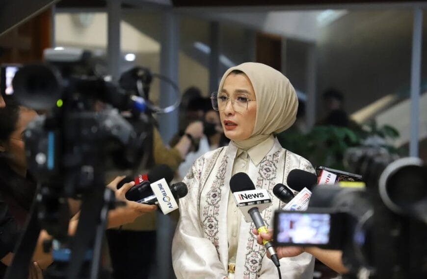 Program Pesantren Sehat, Arzeti Bilbina Usul Beasiswa Dokter untuk Santri