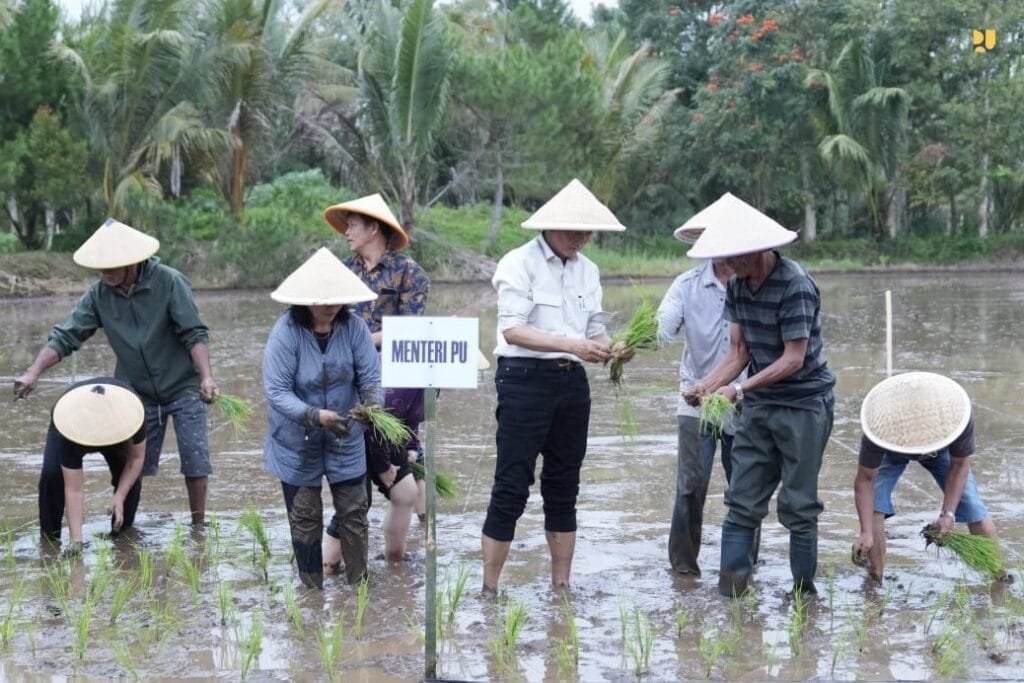 Rehabilitasi Jaringan Irigasi Air Tanah di Minahasa Menteri PU Dukung Produksi Pangan Nasional Rehabilitasi Jaringan Irigasi Air Tanah di Minahasa, Menteri PU: Dukung Produksi Pangan Nasional PROKALTIM
