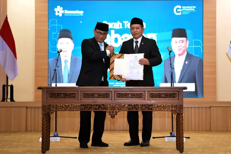 Sertijab Menkop, Ferry: Kita Akselerasi Pembangunan Koperasi Menjadi Lebih Baik dan Maju PROKALTIM 1 Sertijab Menkop Sertijab Menkop, Ferry: Kita Akselerasi Pembangunan Koperasi Menjadi Lebih Baik dan Maju PROKALTIM