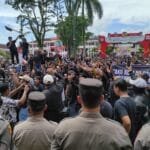 Demo Aliansi Balikpapan Bergerak Desak Pemerintah Tuntaskan Masalah Daerah