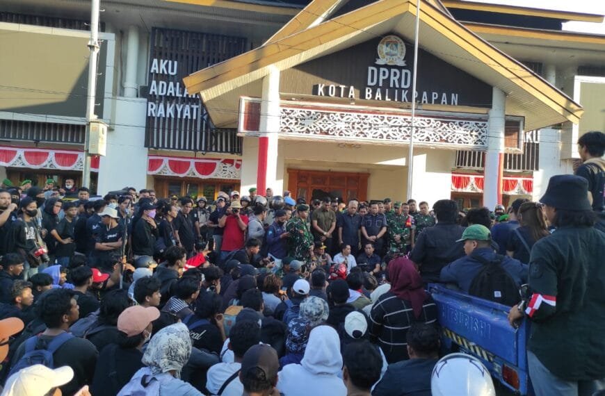 DPRD Balikpapan Terima Aspirasi Mahasiswa, Alwi Al Qadri Janji Tindaklanjuti Seluruh Tuntutan
