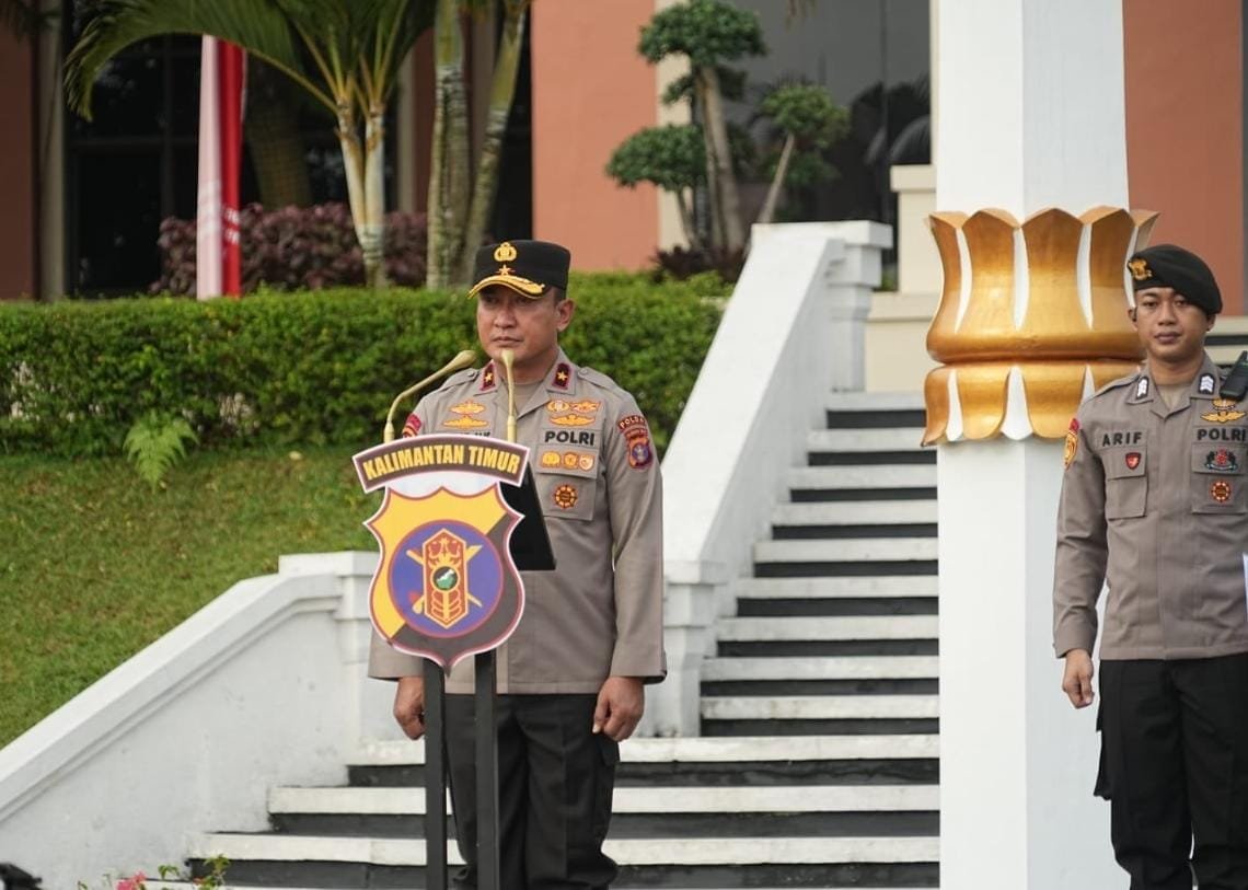 Wakapolda Kaltim Pimpin Apel Pagi, Tekankan Kesiapan Personel Amankan Aksi Demonstrasi PROKALTIM 1 WhatsApp Image 2025 09 02 at 20.33.10 Wakapolda Kaltim Pimpin Apel Pagi, Tekankan Kesiapan Personel Amankan Aksi Demonstrasi PROKALTIM