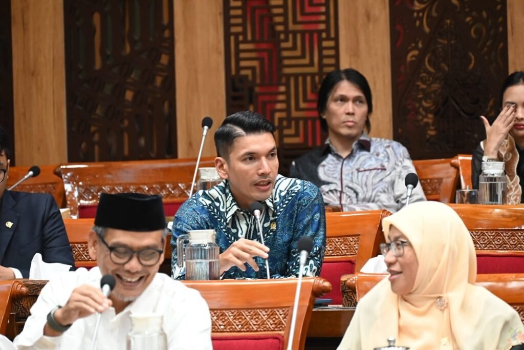 WhatsApp Image 2025 09 03 at 15.49.01 Pemohon KIP Kuliah Meningkat, DPR Desak Pemerintah Tambah Kuota dan Permudah Prosedur PROKALTIM