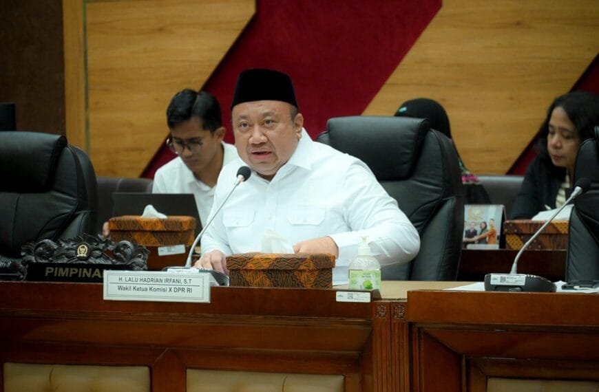 Komisi X DPR Dorong Kenaikan Tunjangan Dosen Non-ASN