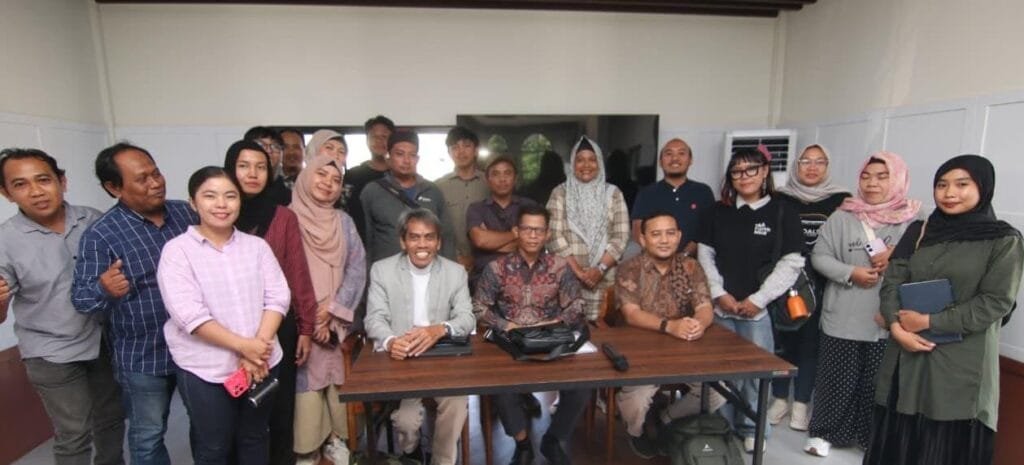 WhatsApp Image 2025 10 17 at 19.15.47 Pakar Nilai Target 2030 Seluruh Desa Teraliri Listrik Realistis, Dorong EBT Jadi Pilar Swasembada Energi Era Prabowo–Gibran PROKALTIM
