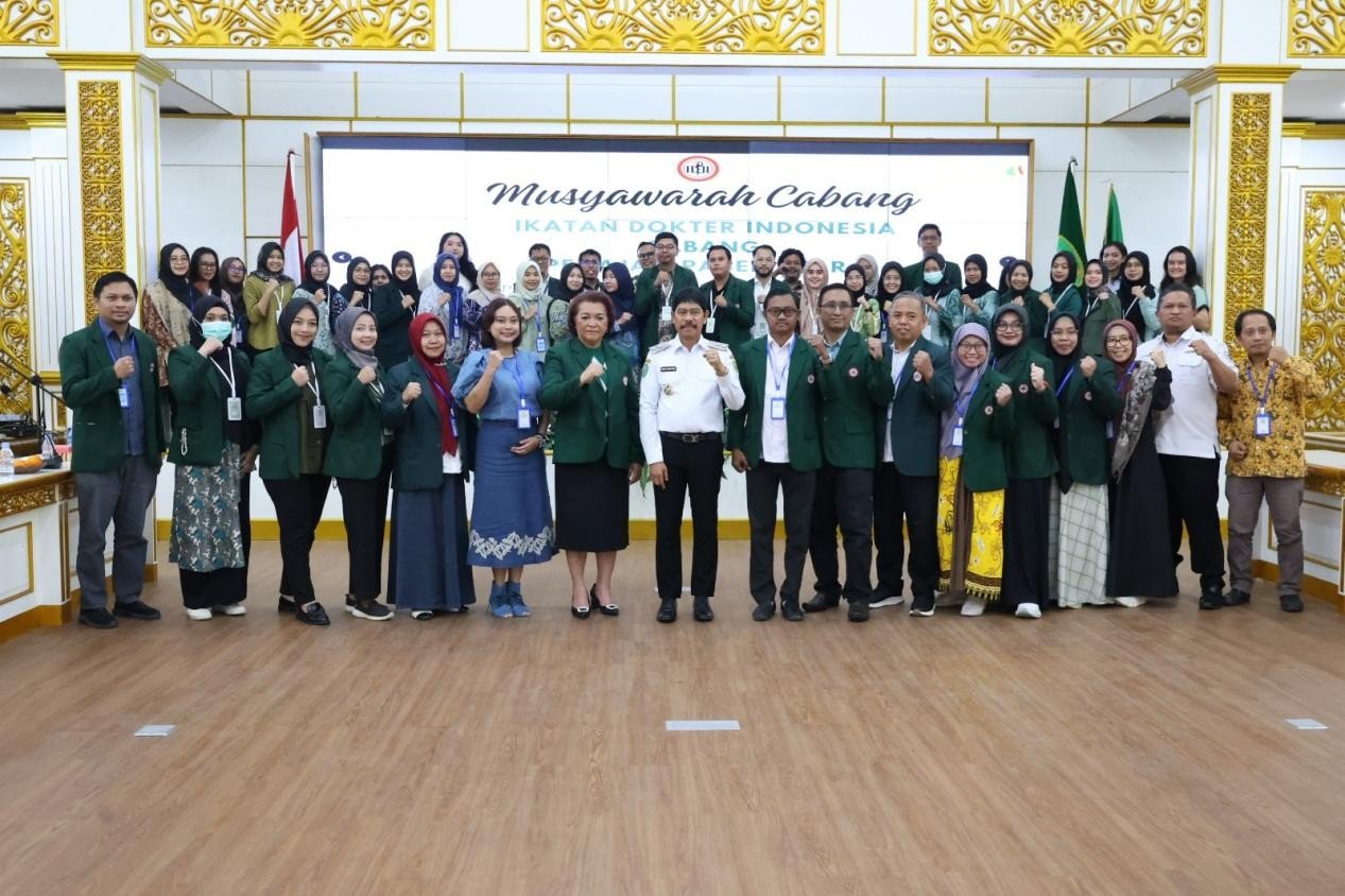 Picture15 1 Buka Muscab IBI, Waris Muin Tekankan Dukungan Pemda ke Tenaga Kesehatan PROKALTIM