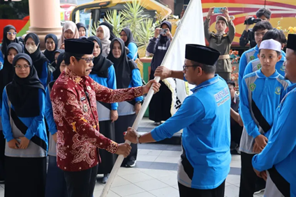 Picture21 1 Lepas Kafilah MTQ, Wabup Waris Muin Berharap Kontingen PPU Hasil Maksimal PROKALTIM